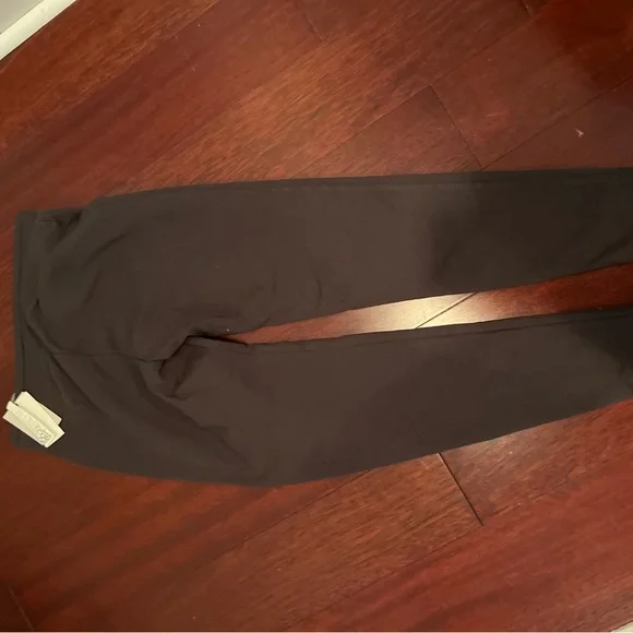 NWT Barefoot Dreams Malibu Collection® Women's Skinny Stretch Pant -Carbon - Picture 3 of 3